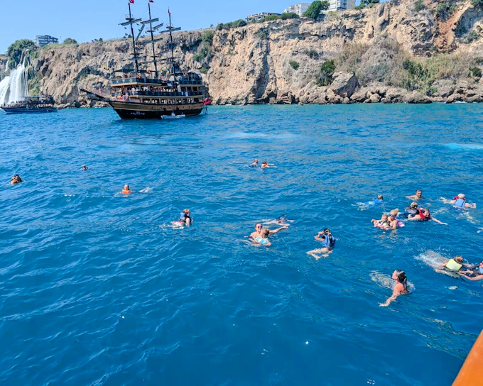 Antalya: Lara Pirate Boat Cruise with Lunch and Hotel Transfers