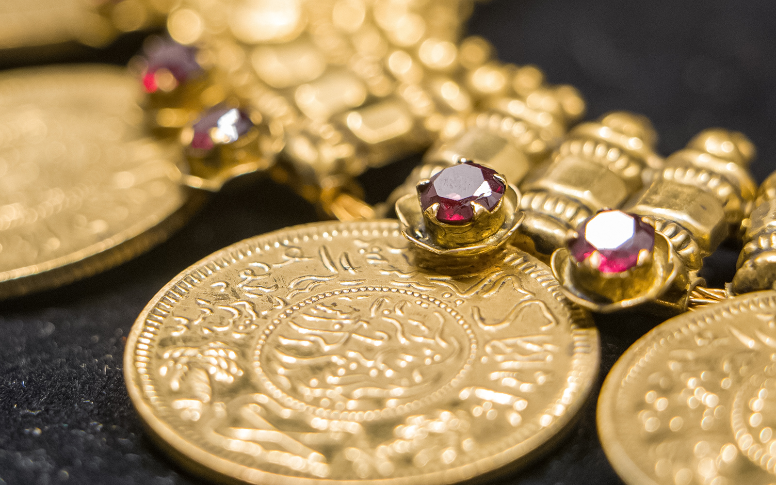 ancient european jewellery at neues museum