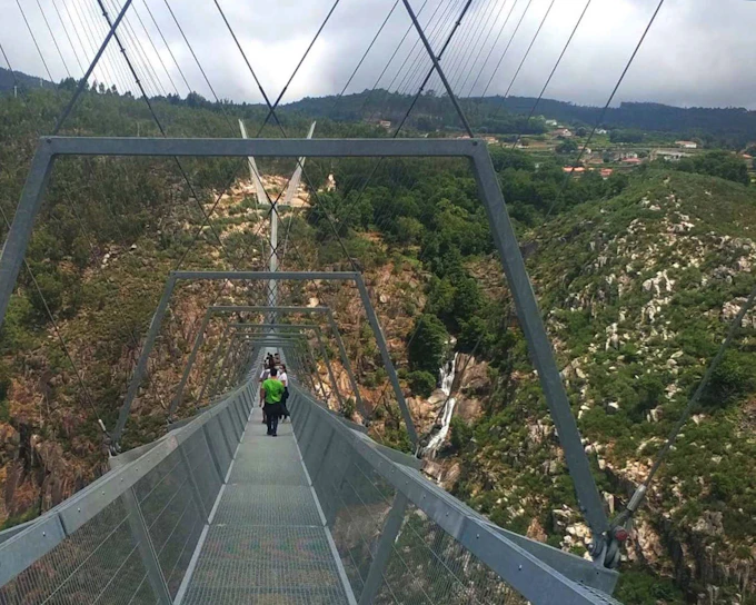 Guided Tour of 516 Arouca Suspension Bridge & Paiva Walkways with Round-Trip Transfers