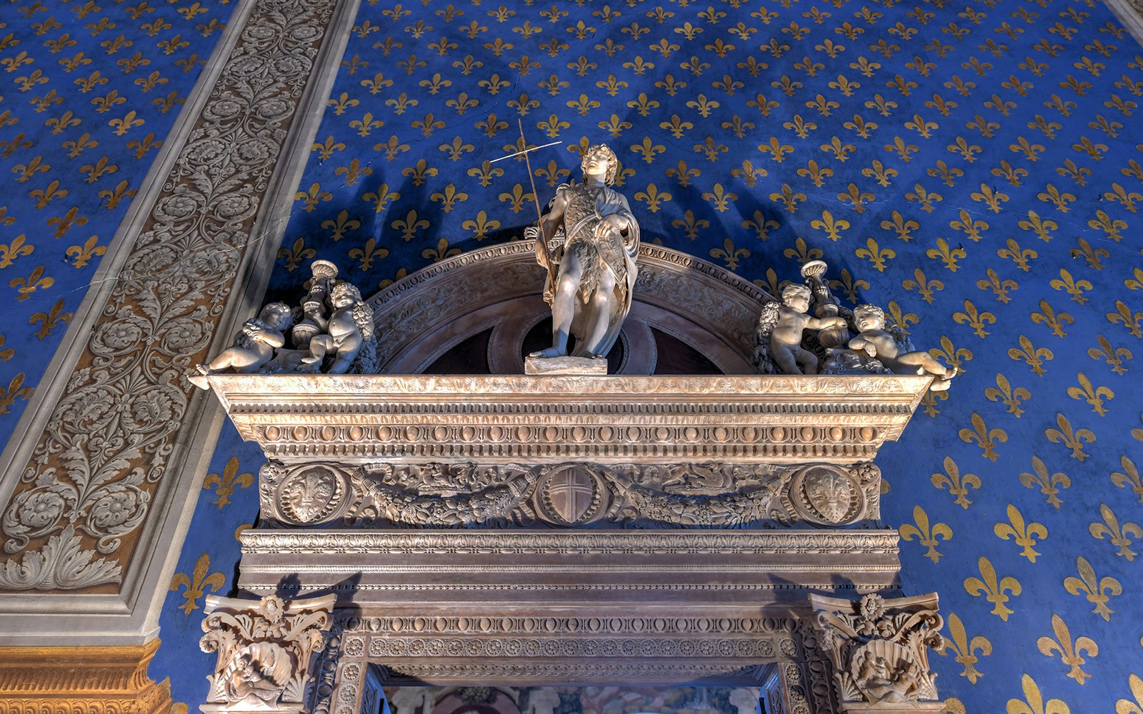 Hall of Lilies (Sala dei Gigli)
