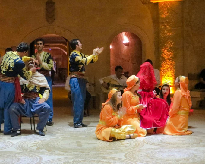 Cappadocia: Turkish Night Show with Dinner and Unlimited Local Drinks