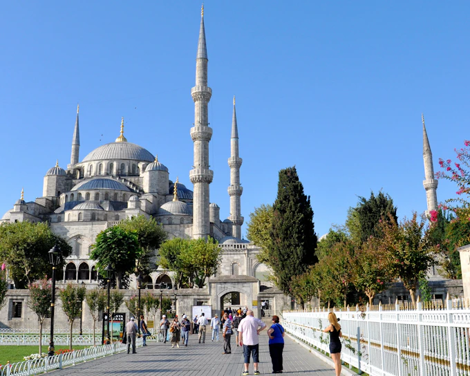 Combo: Blue Mosque, Hagia Sophia & Basilica Cistern Guided Tour + Bosphorus Cruise