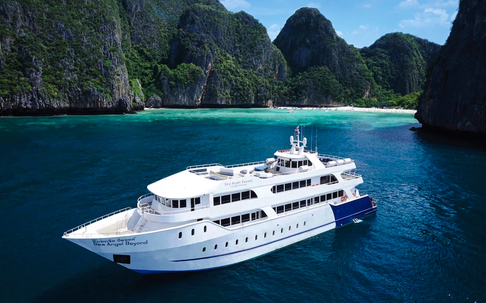 Phuket to/from Phi Phi Island One-Way Ferry Ticket (Product 55877)