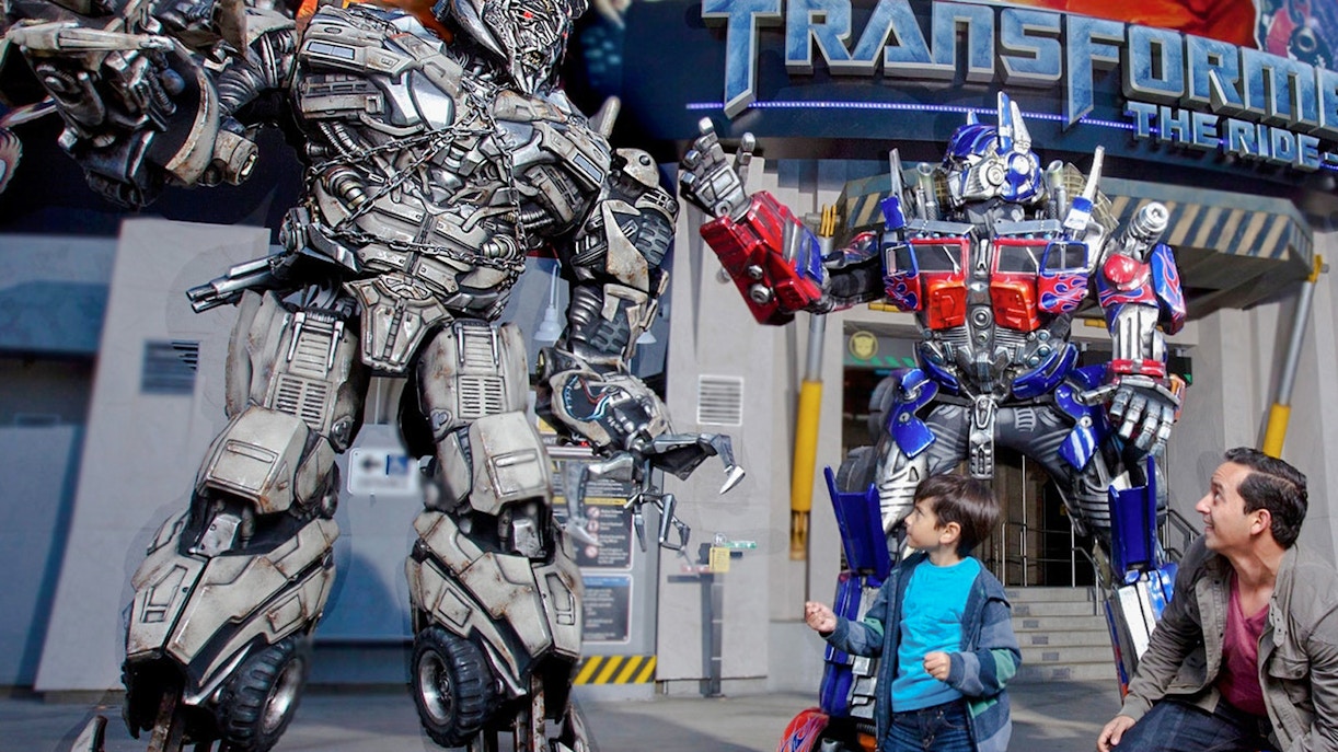 TRANSFORMERS: The Ride – 3D entrance at Universal Studios Hollywood with characters.