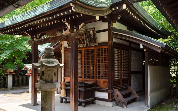 Osaka Castle 3 hours Historical Walking Tour
