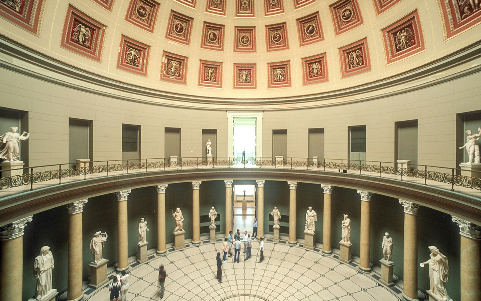 Rotunda of Altes Museum.