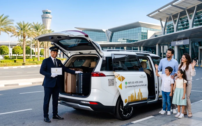 Abu Dhabi Layover City Tour with Airport Pickup and Sheikh Zayed Grand Mosque Entry