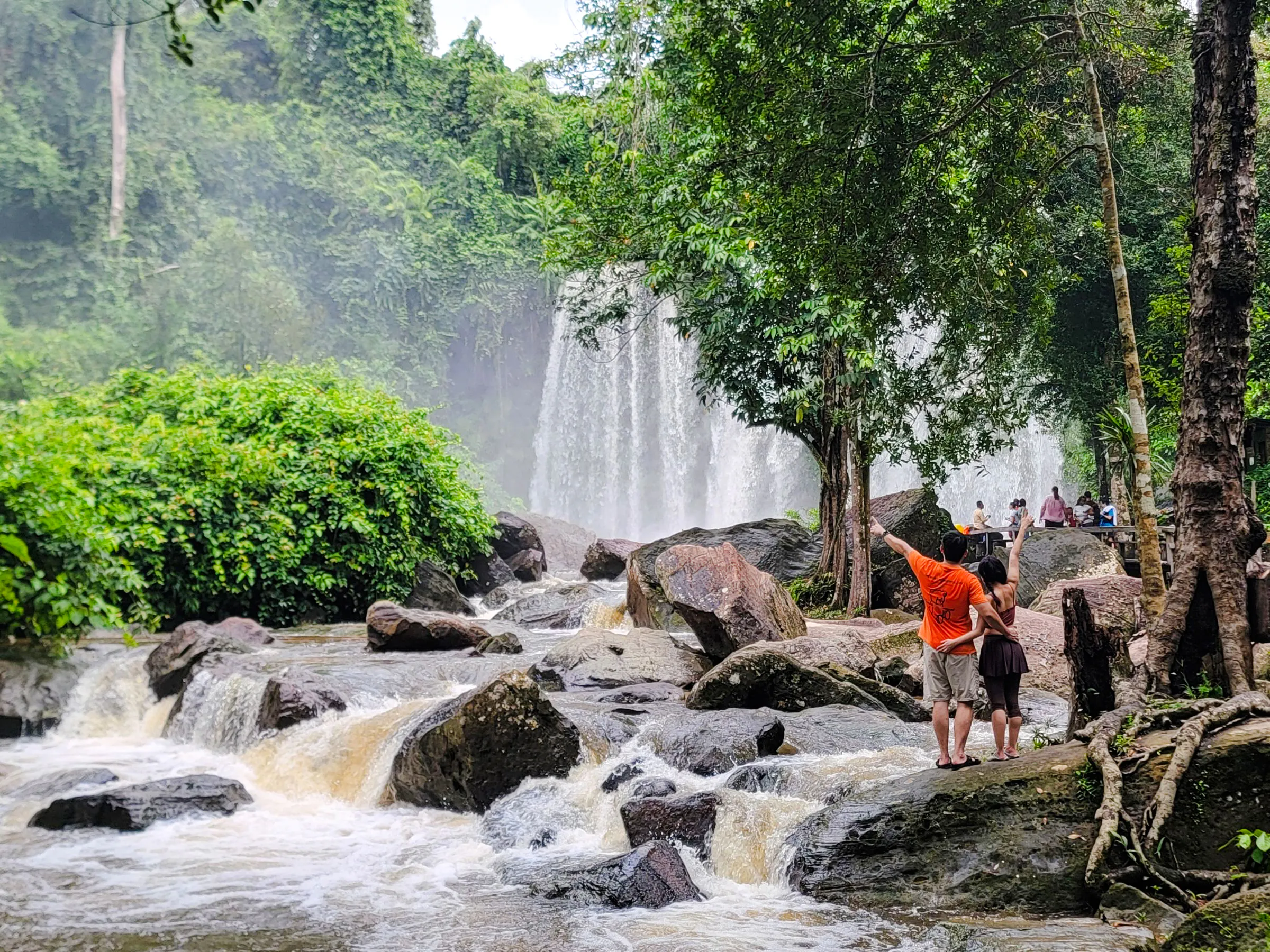 Kulen Mountain with Beng Mealea and Floating Village Tour and Picnic Lunch