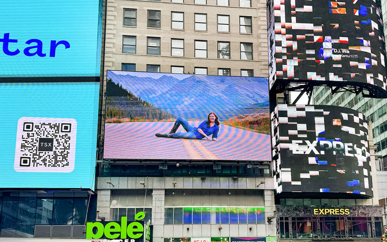 bli omtalt på en times square billboard i 24 timer i nyc-10