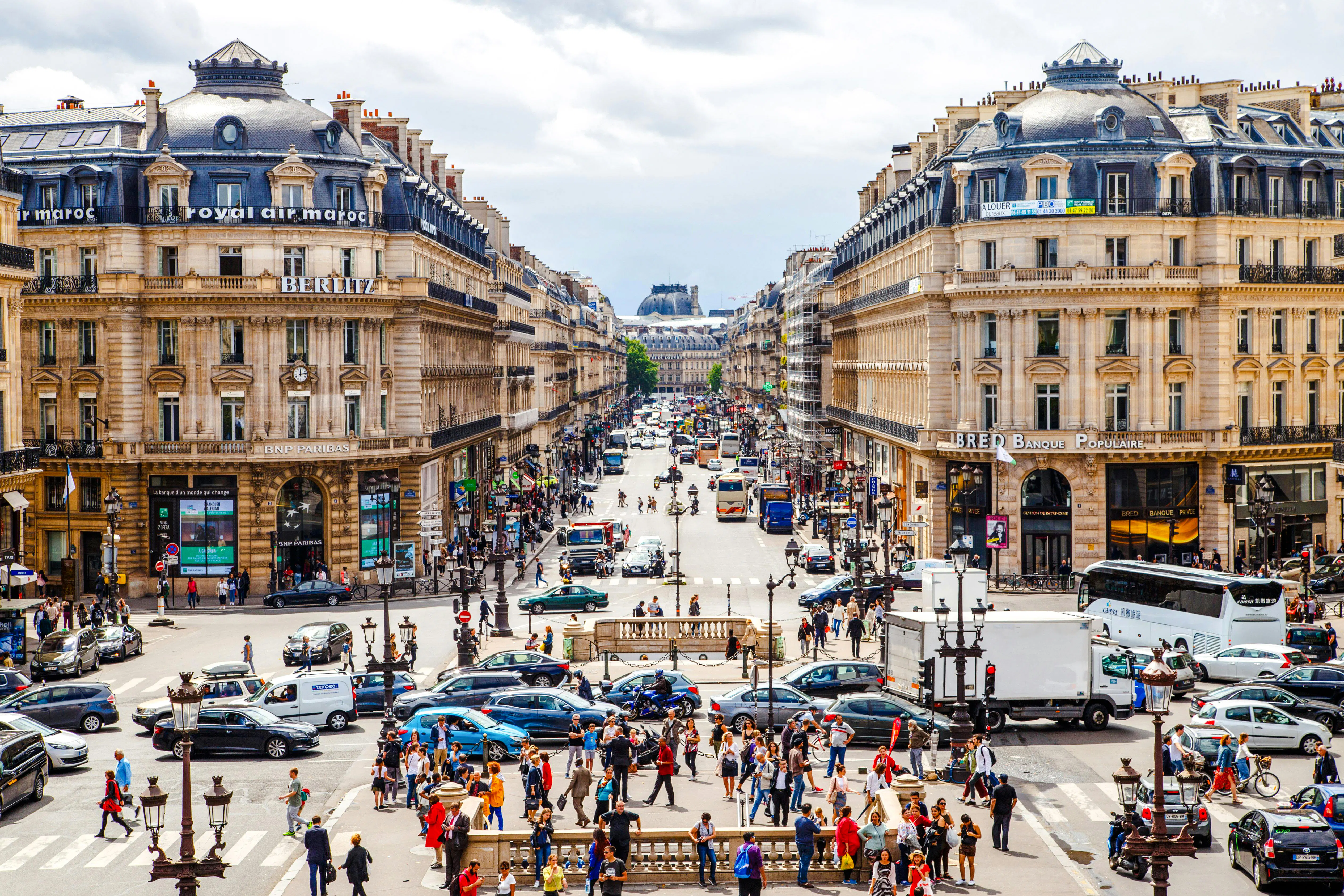paris private chauffeured shopping experience with pickup and drop-off-1