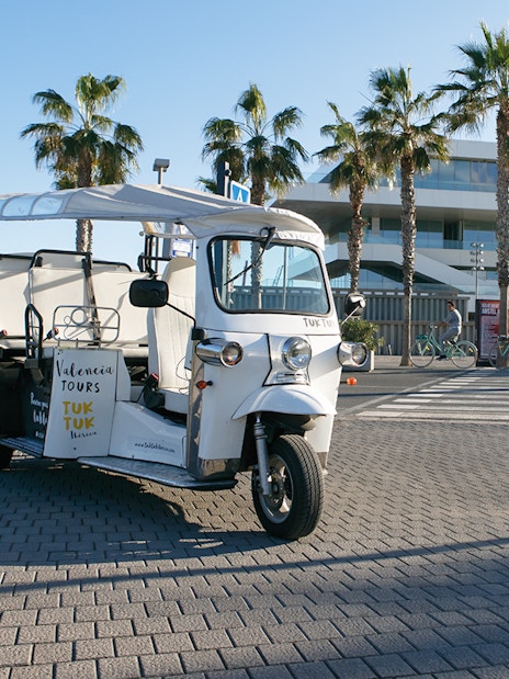 Tuk Tuk parked near Veles e Vents building in Valencia.