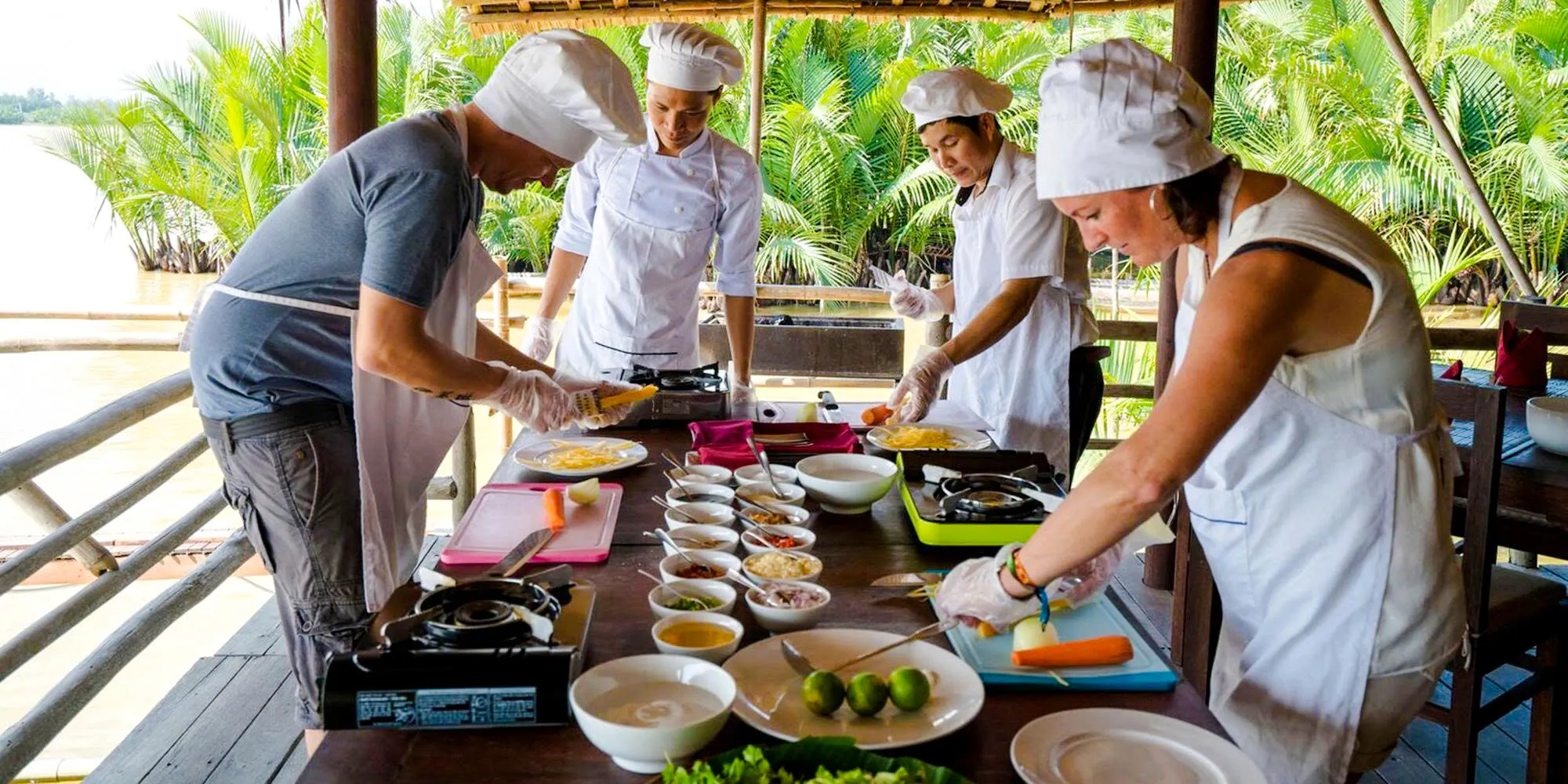 Hoi An Cooking Class with Local Market Tour at Tra Que Vegetable Village Image 3