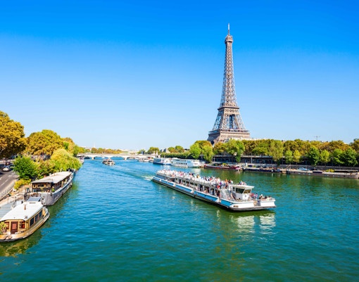 Bootsfahrt auf der Seine