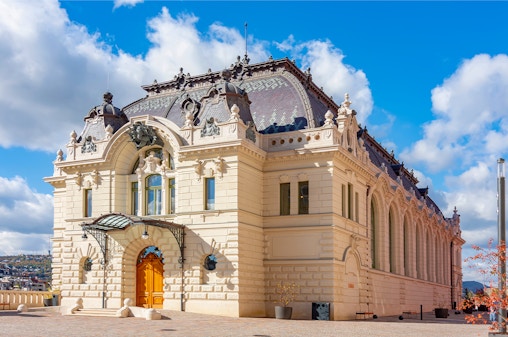 Tickets to Hungarian Royal Guard Exhibition & Royal Riding Hall with a 3-Course Meal in Buda Castle