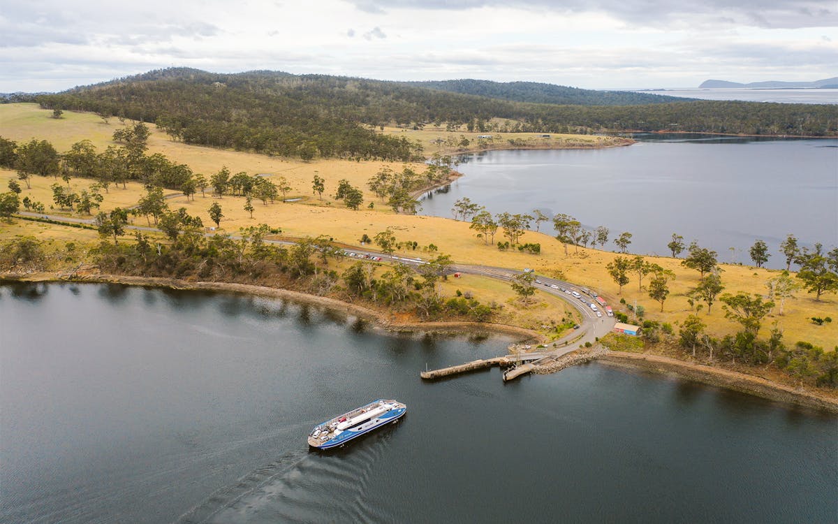 full-day guided tour of bruny island with round-trip hotel transfers from hobart-2 full-day guided tour of bruny island with round-trip hotel transfers from hobart-2