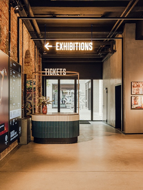 Tickets counter and exhibition entrance at Fotografiska Berlin.