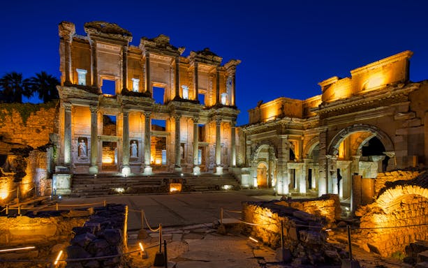 evening guided tour of the imperial forums-5