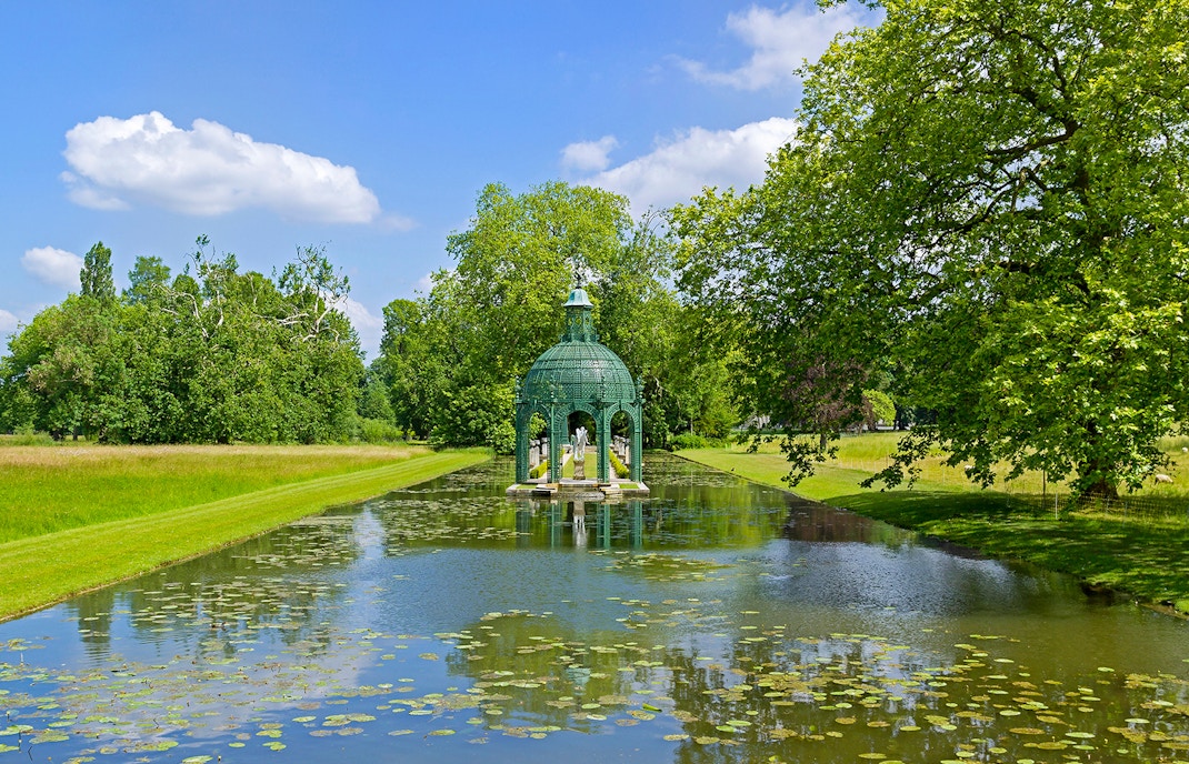 Chateau de Chantilly Gardens