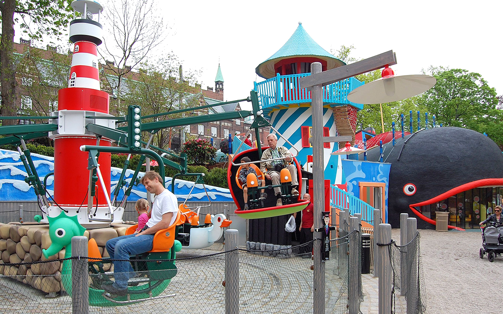 tivoli gardens copenhagen