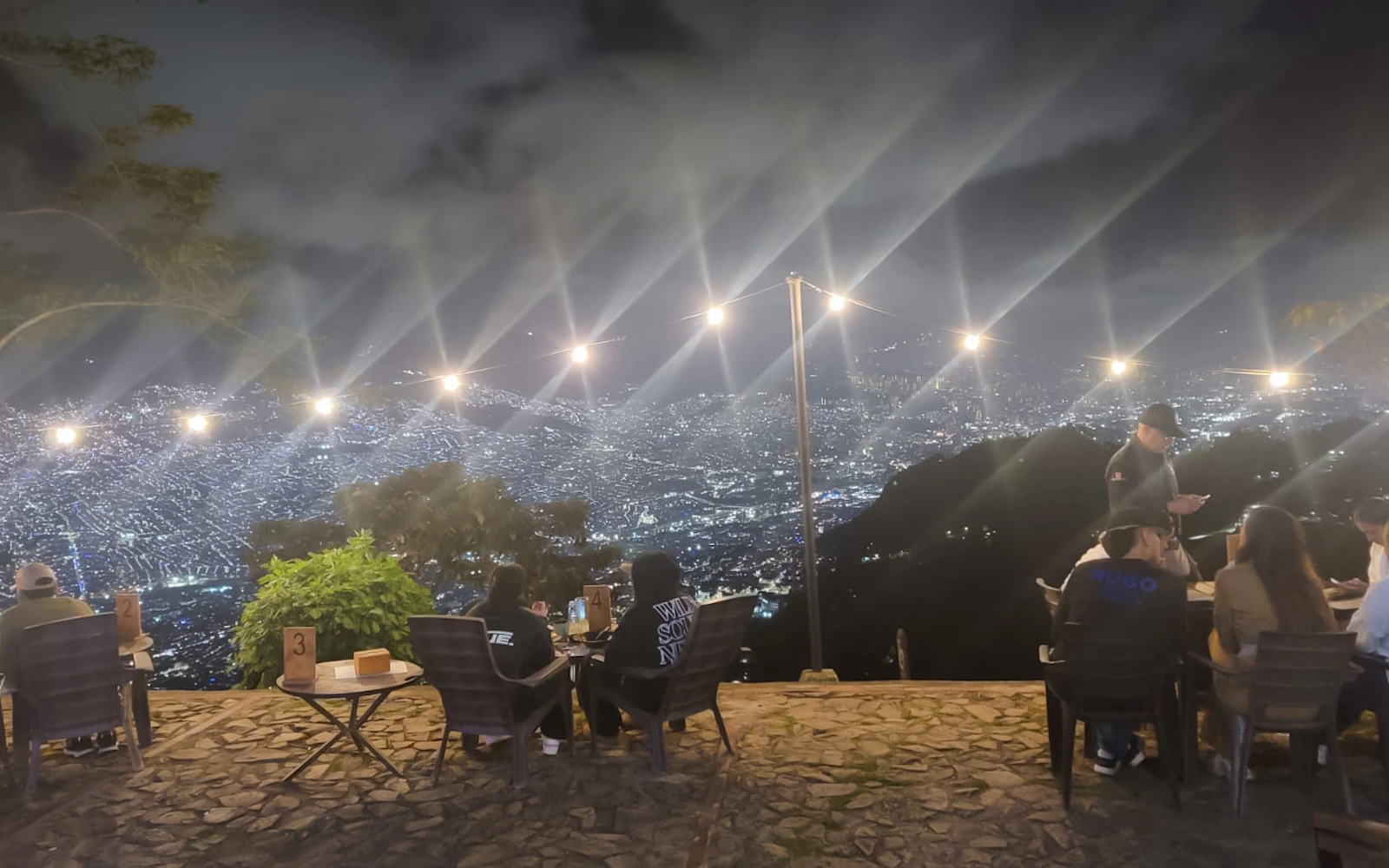 Medellín Guided Night Tour: El Picacho & San Félix Views with Local Snacks
