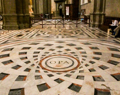 Pavimento in marmo del duomo di firenze - biglietti