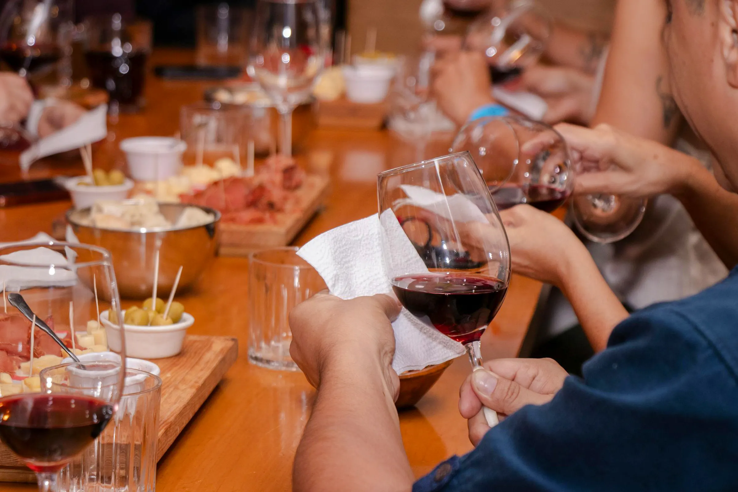 From Lisbon: Arrábida Natural Park 4x4 Jeep Tour with Wine Tasting