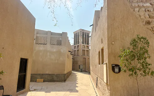 wandeltocht door de oude wijk al fahidi in dubai, inclusief een rit met de abra en een bezoek aan de kruiden- en goudsouks-1