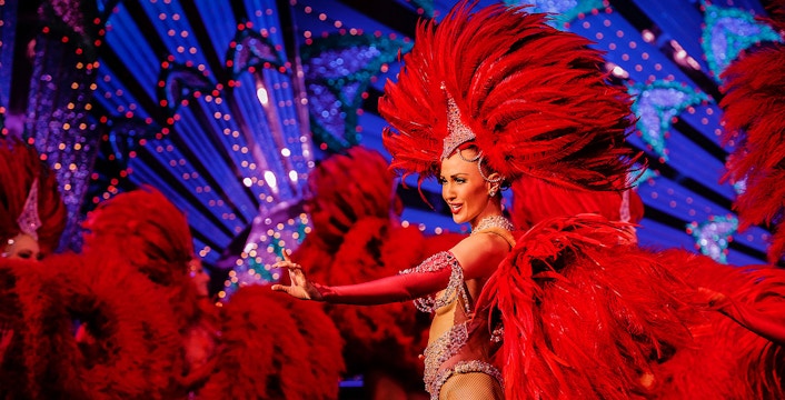 Looking for something classic? Moulin Rouge is here! 🎭✨