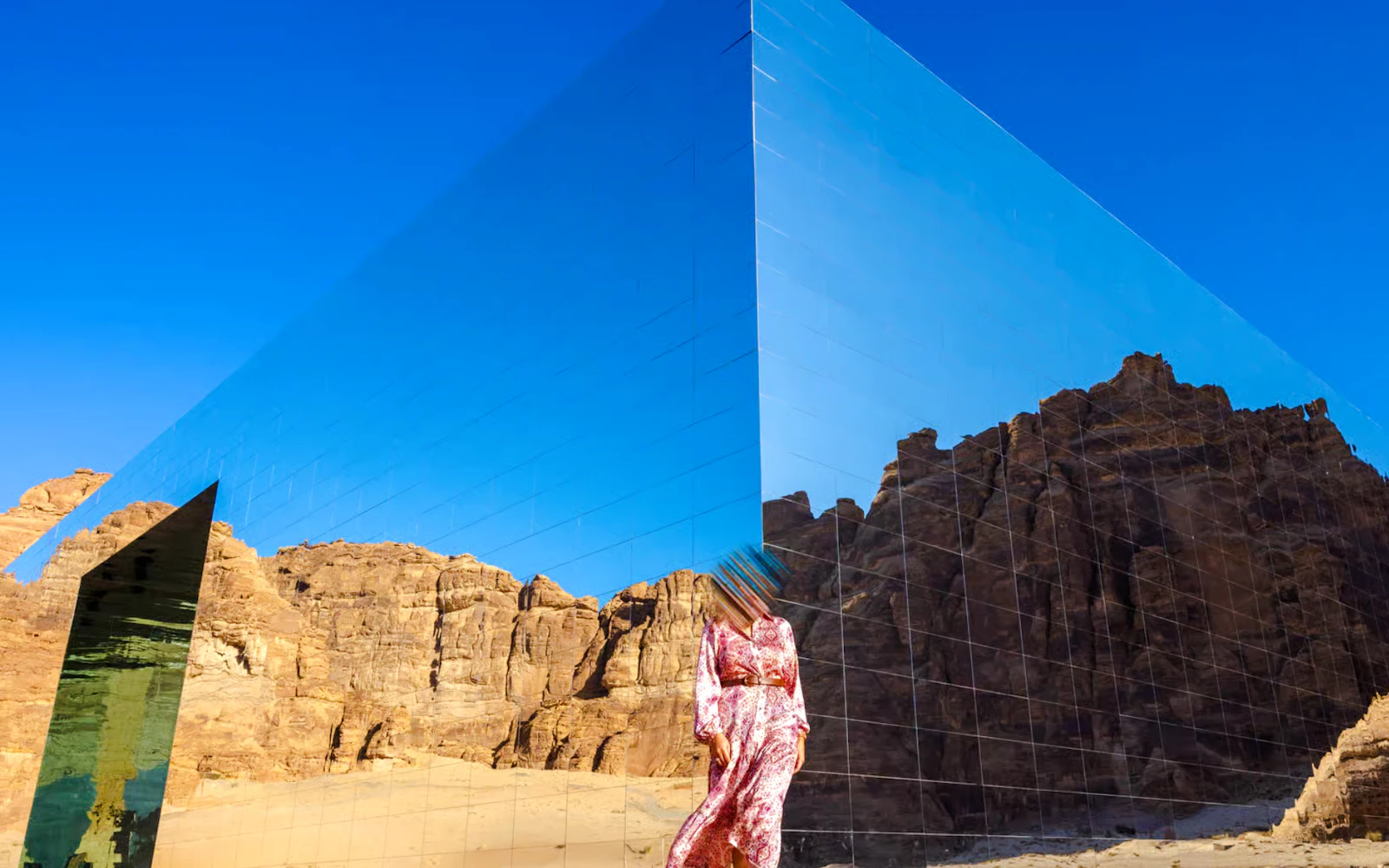 AlUla: Maraya Private Photoshoot with Edited Photos Image 9