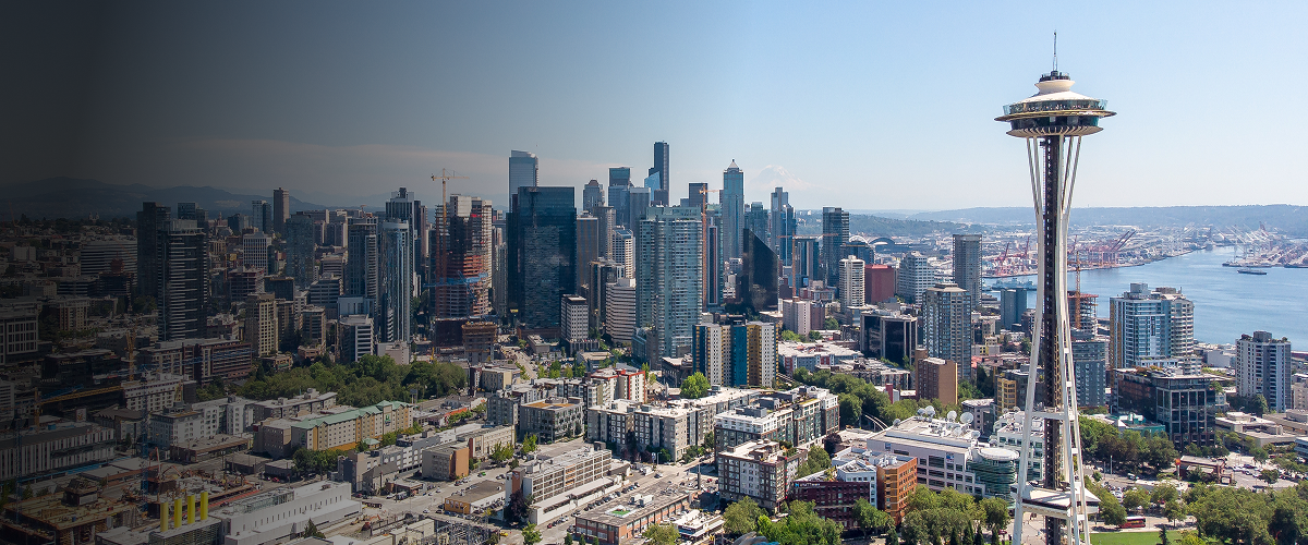 Aerial view of Seattle Downtown with Space Needle and city skyline.
