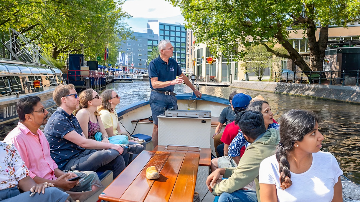 blue boat amsterdam