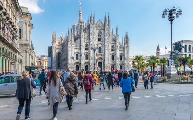 Crowd in front of Milan Cathedral during the Milan Open Tour.