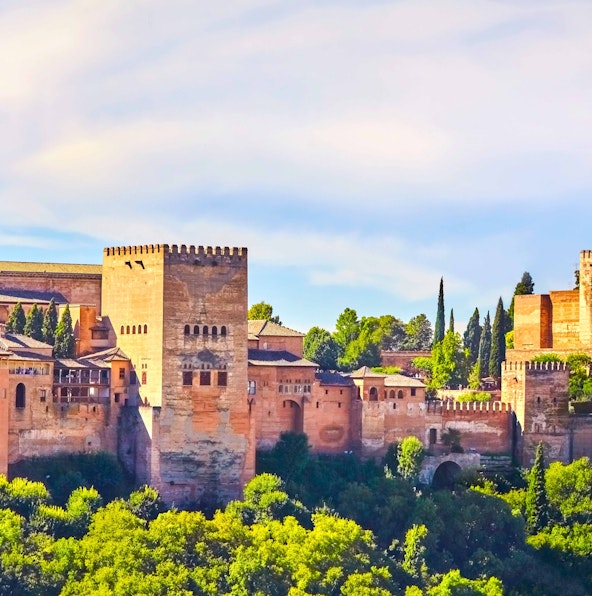Exploring Granada’s Generalife Alhambra