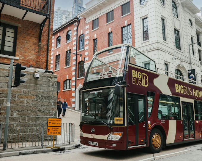 Big Bus: Hong Kong Hop-on Hop-off Bus Tour with Victoria Harbor Ferry Transfer