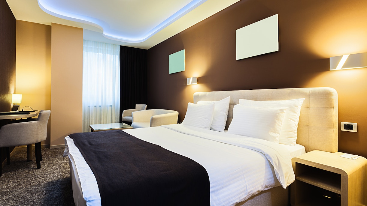 hotels near Basilica Cistern