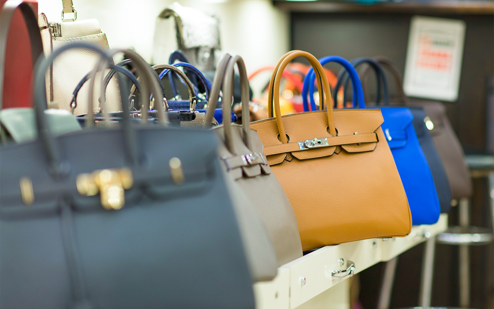 Shopping in Paris Champs-Élysées