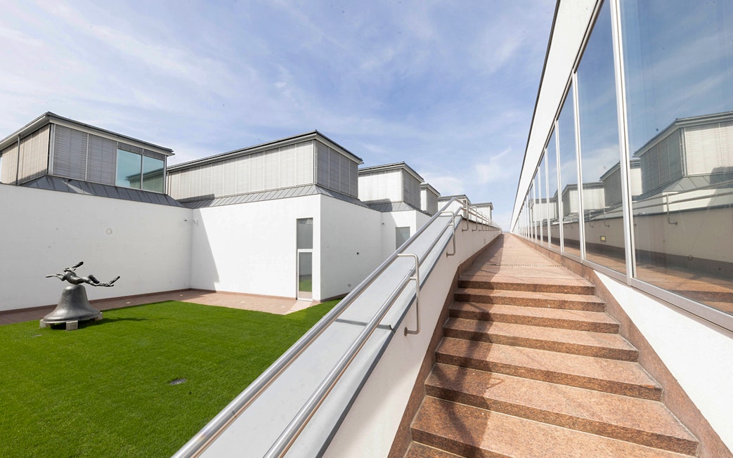 Rooftop sculpture and modern architecture at ALBERTINA KLOSTERNEUBURG.