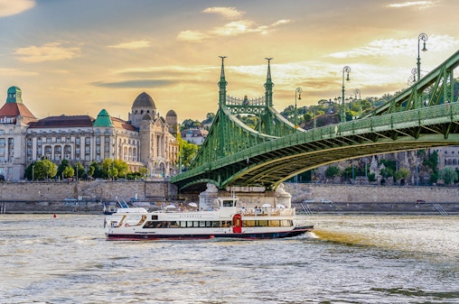 Budapest Premium Sightseeingkryssning med Tokaj Frizzante