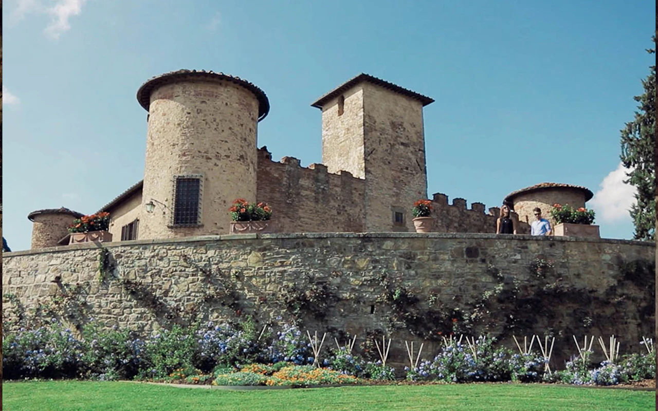 VIP Semi-Private Super Tuscan Wine Tour mit einer Meisterklasse durch einen Weinexperten — 7