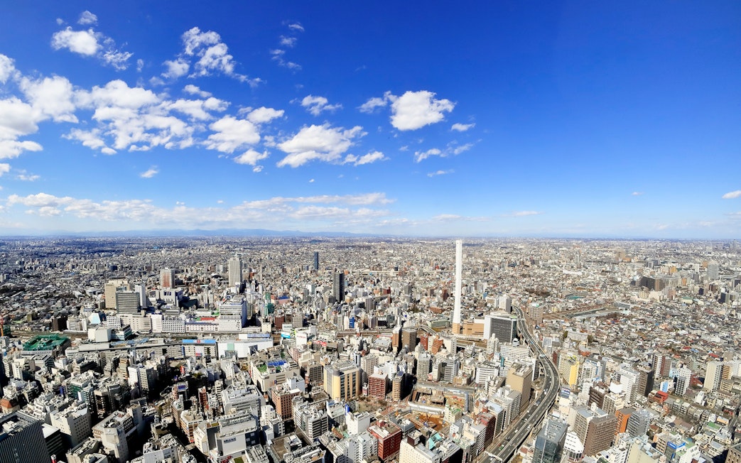 Panoramic view of Tokyo from Sunshine 60 Observatory Tenbou Park.