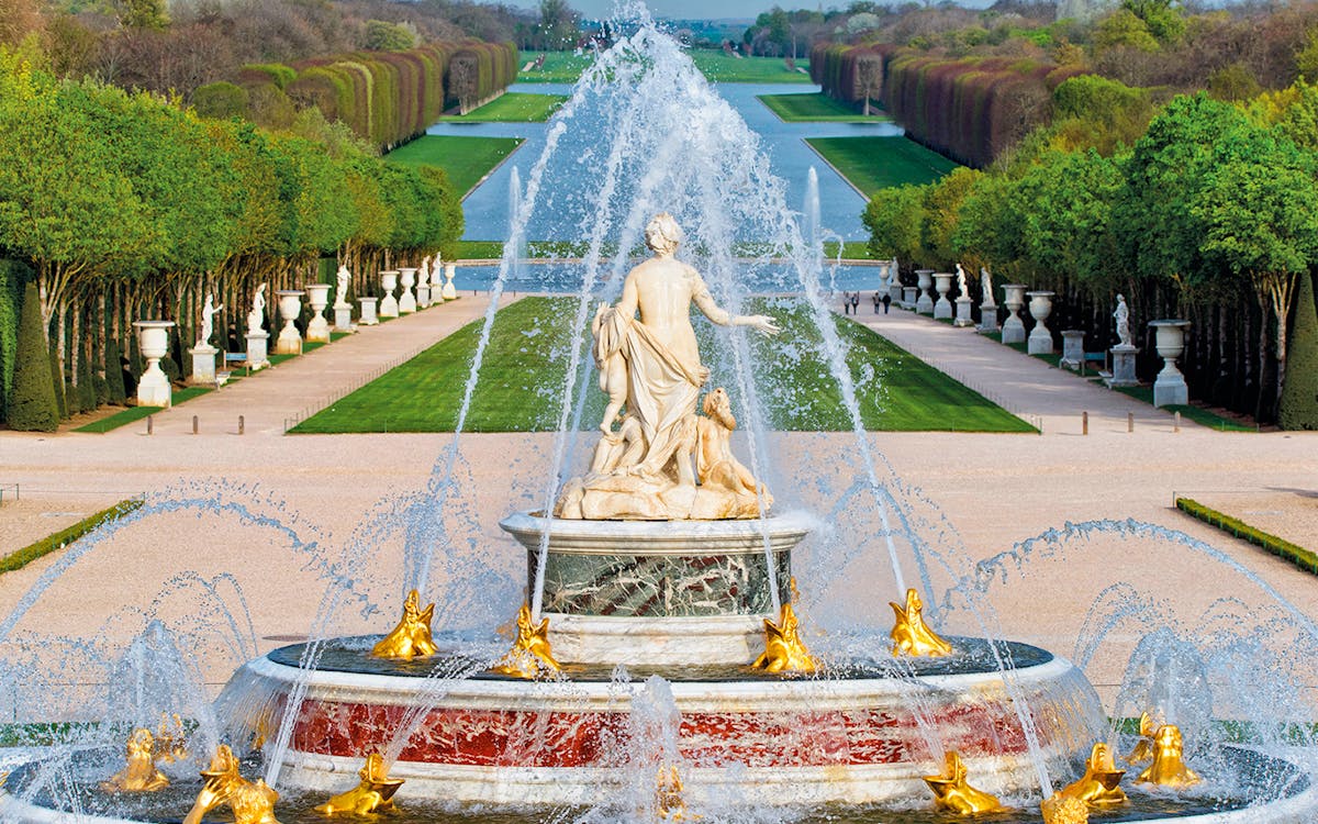 priority entrance tickets to versailles palace with round-trip bus transfers & audio guide-4 priority entrance tickets to versailles palace with round-trip bus transfers & audio guide-4