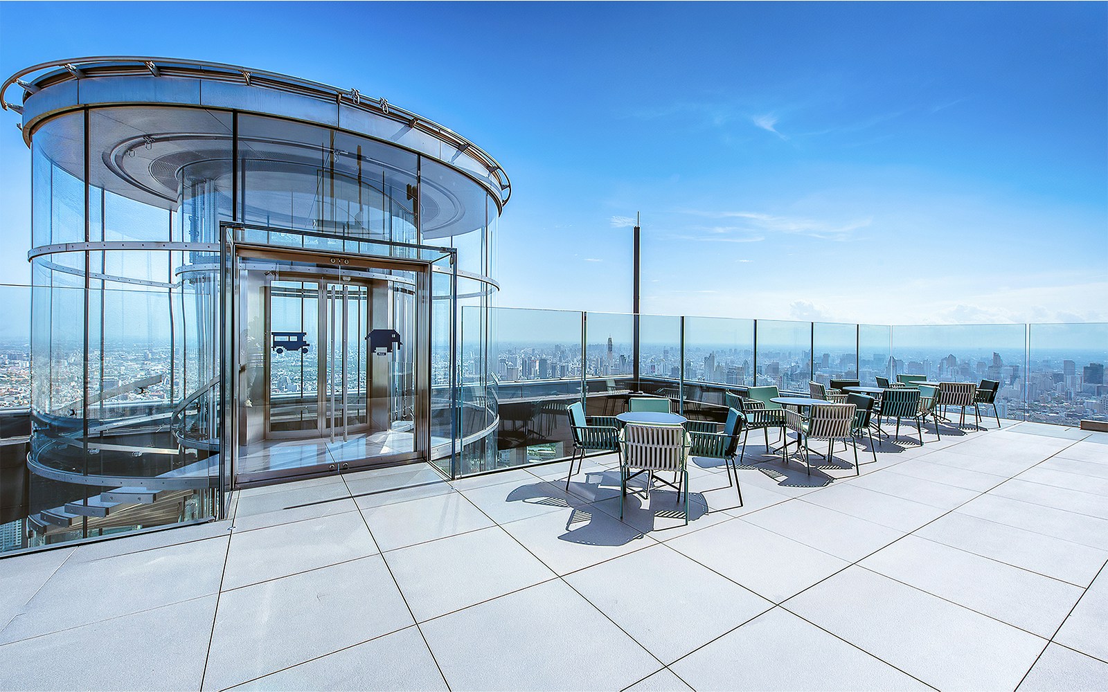 Mahanakhon SkyWalk in Bangkok, Thailland