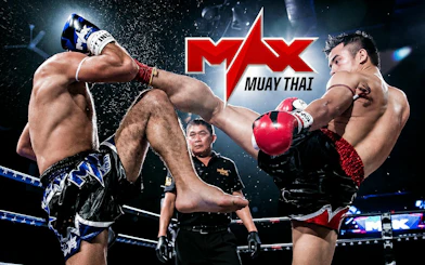 Fighters exchanging kicks at MAX Muay Thai Stadium Pattaya.