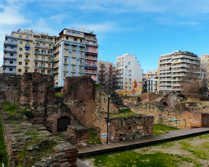 Thessaloniki Small-Group Hidden Bars Walking Tour With Drinks and Savoury Bites