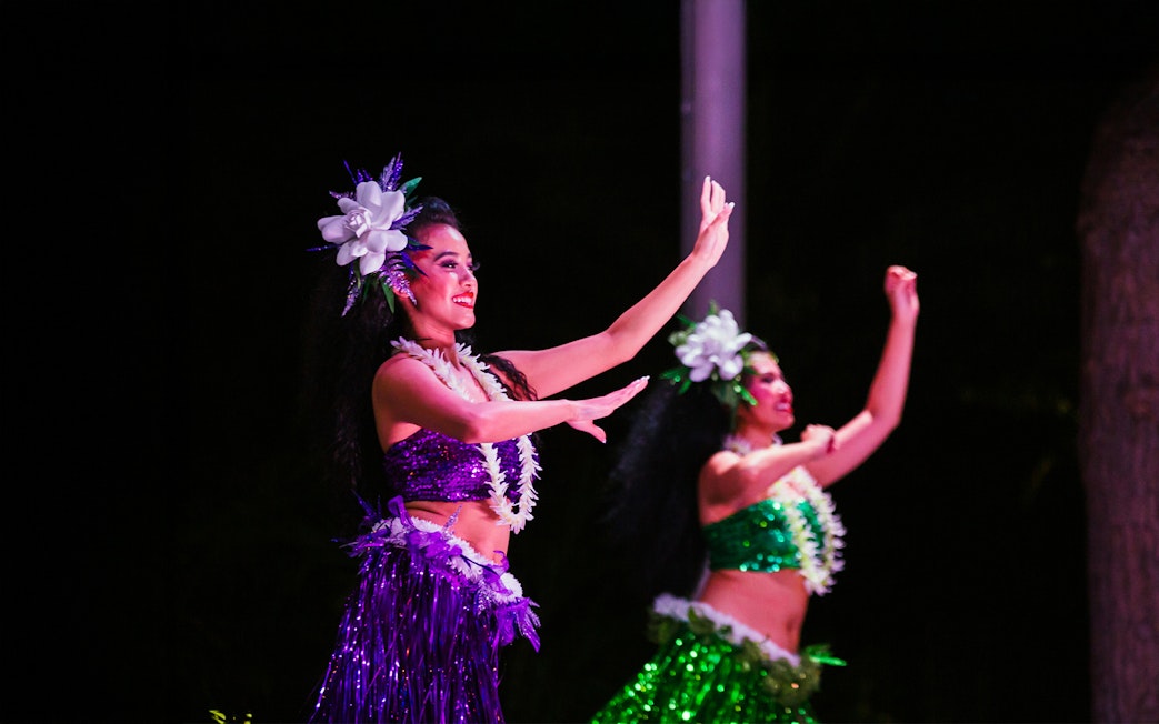 Hula dancers performing at Moana Luau, Hawaii.
