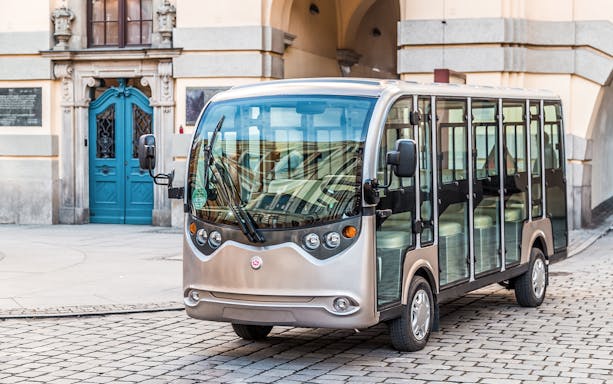 Private guided tour by an electric car in Wroclaw
