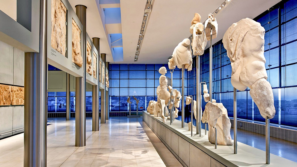 https://cdn-imgix.headout.com/media/images/18a77b8e1bab62bbdb338e4423aa595f-Acropolis%20Museum%20Parthenon%20Gallery.jpg