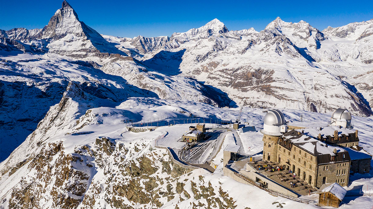 https://cdn-imgix.headout.com/media/images/18a914668306ea733b9630c05a24625f-Gornergrat%20Observatory.jpg