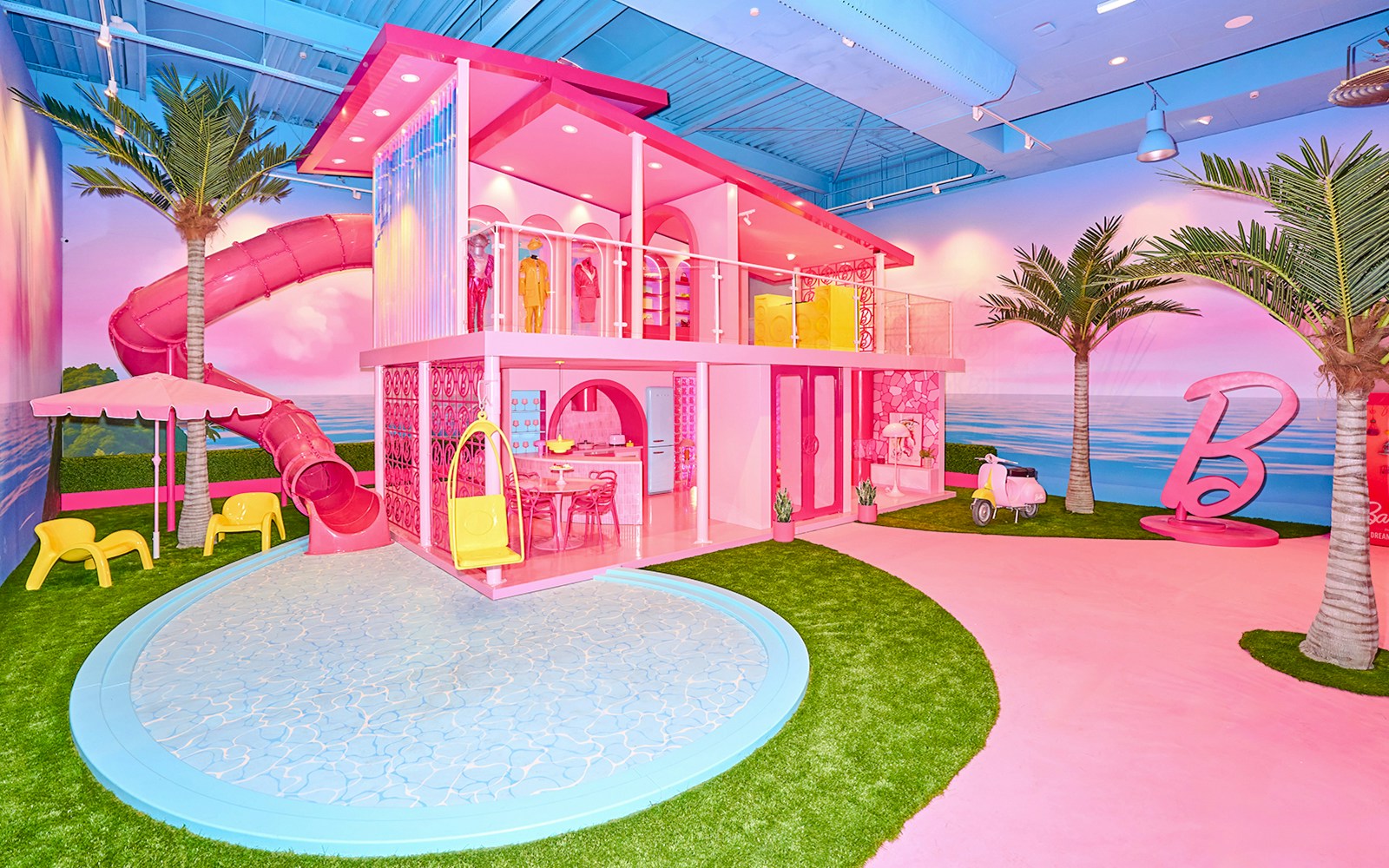 Barbie's House with pool and slide at The Dream Experience, Amsterdam.