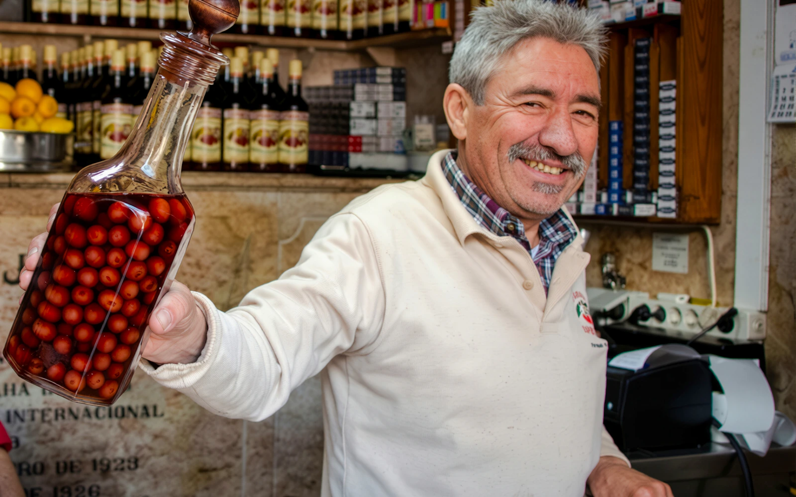 Lisbon Food & Wine Walking Tour with 8 Tastings Image 3
